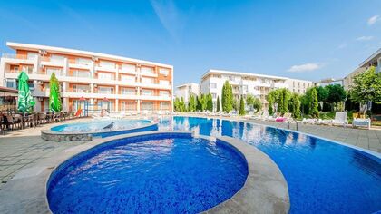Купить ID7375 Трехкомнатная квартира в ЖК Holiday Fort Golf Club в Болгарии