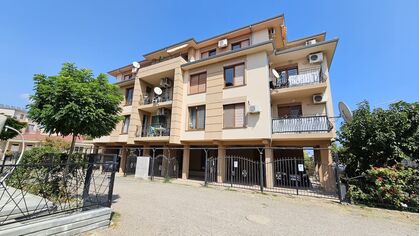 Купить ID7470 Трехкомнатная квартира в жилом доме Элитония 3 в Болгарии