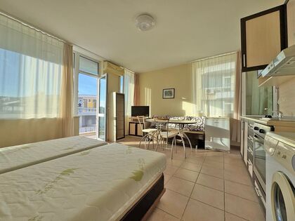 Купить ID7741 Двухкомнатная квартира в апарт - отеле Фаворит в Болгарии