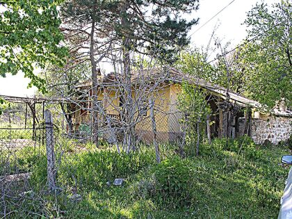 Купить ID2212 Дом с участком земли в селе Горица в Болгарии