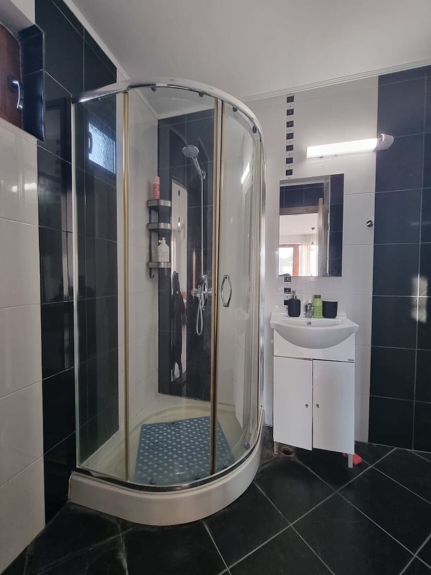 ID7580 Двухэтажный дом с участком земли в селе Александрово