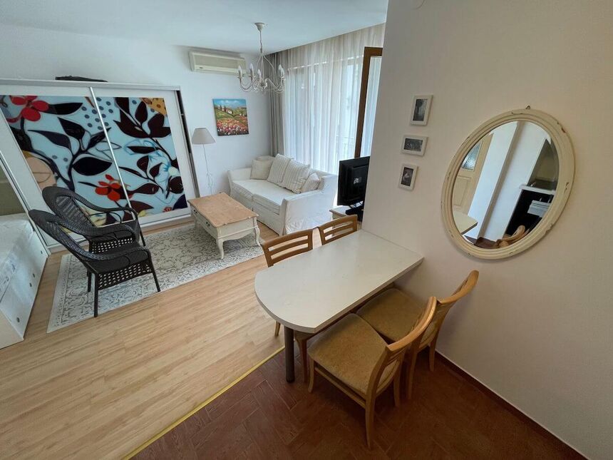 ID4925 Двухкомнатная квартира в комплексе Мессамбрия Форт Бич