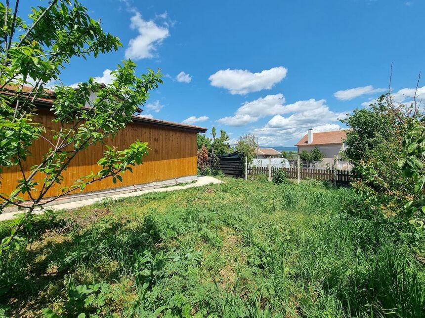 ID7266 Дом с земельным участком в селе Медово