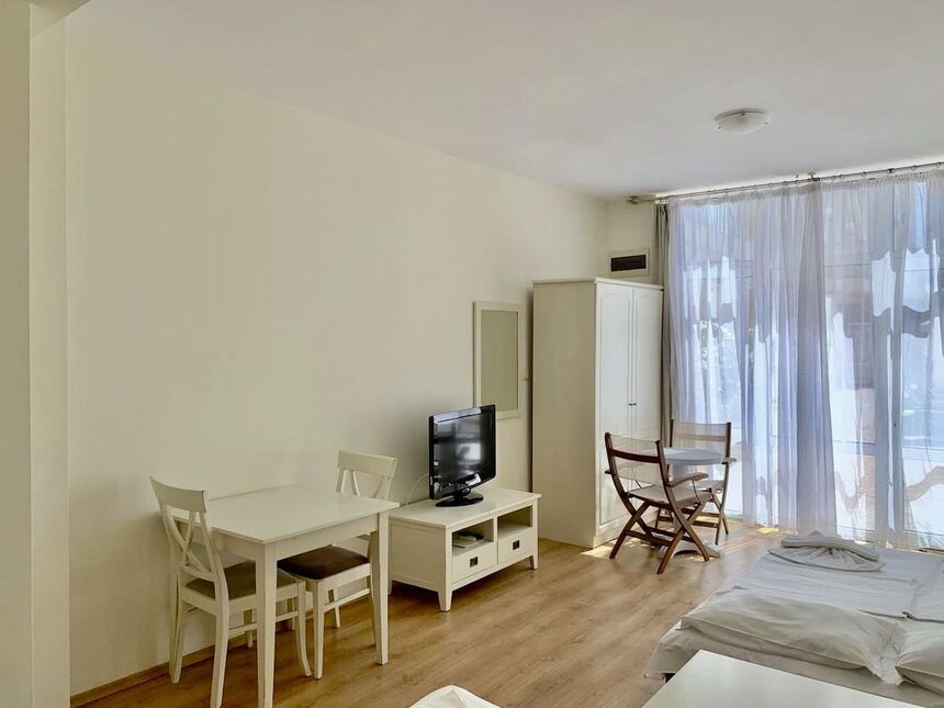 ID7373 Просторная студия в ЖК Флорес Парк