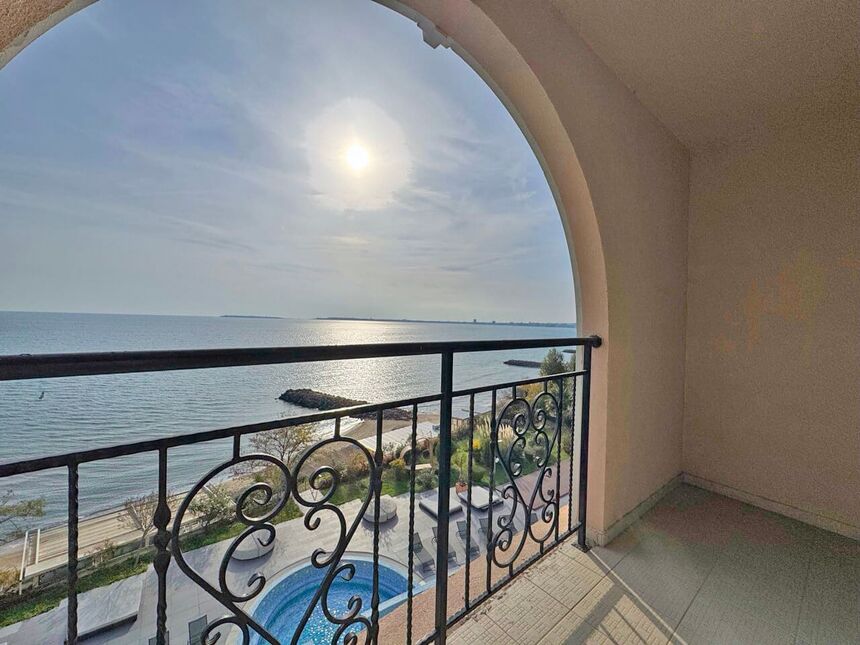 ID7569 Квартира - студия с видом на море в апарт - отеле Grand Hotel Sveti Vlas