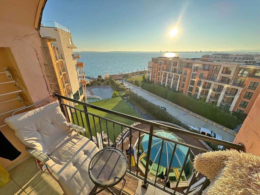 ID7571 Просторная студия с видом на море в апарт - отеле Grand Hotel Sveti Vlas