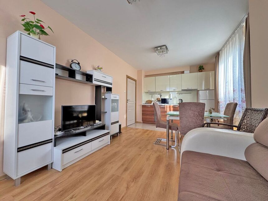 ID7752 Трехкомнатная квартира в ЖК Мессембрия Палас